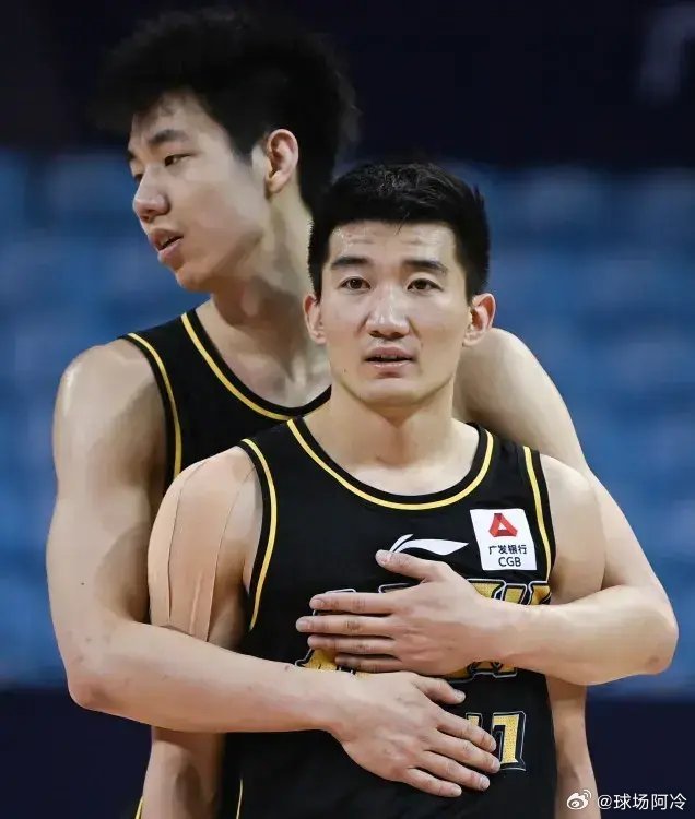 爱沙尼亚篮球培训班成员表现抢眼